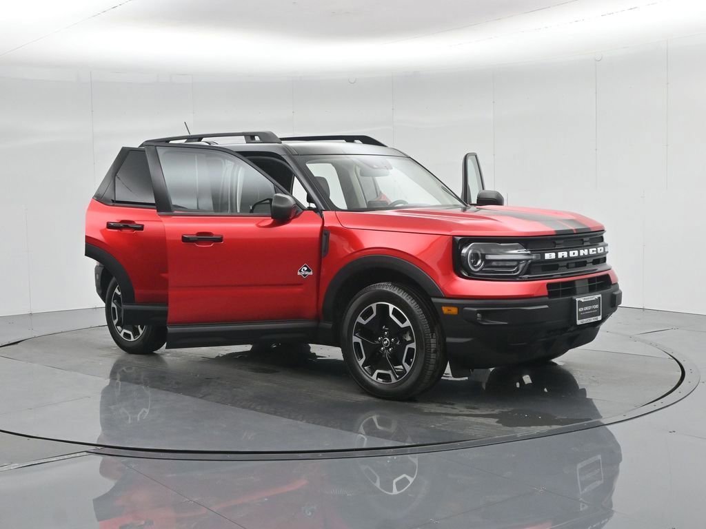 Certified 2023 Ford Bronco Sport Outer Banks w/ Tech Package image 14