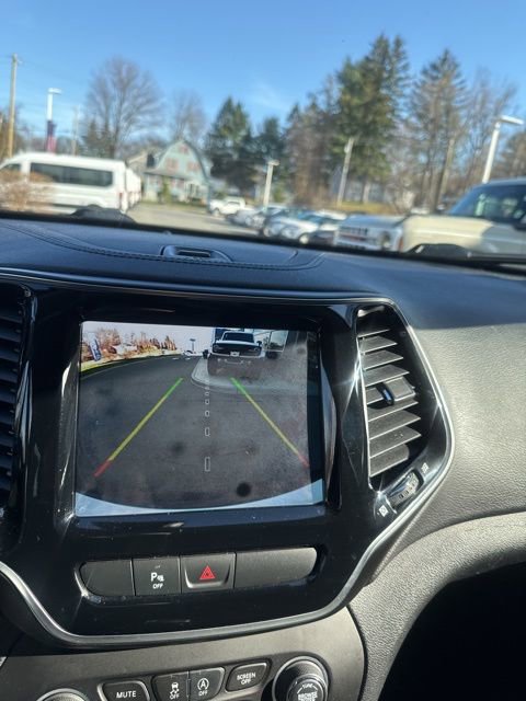 Used 2019 Jeep Cherokee Limited AWD/4WD image 33