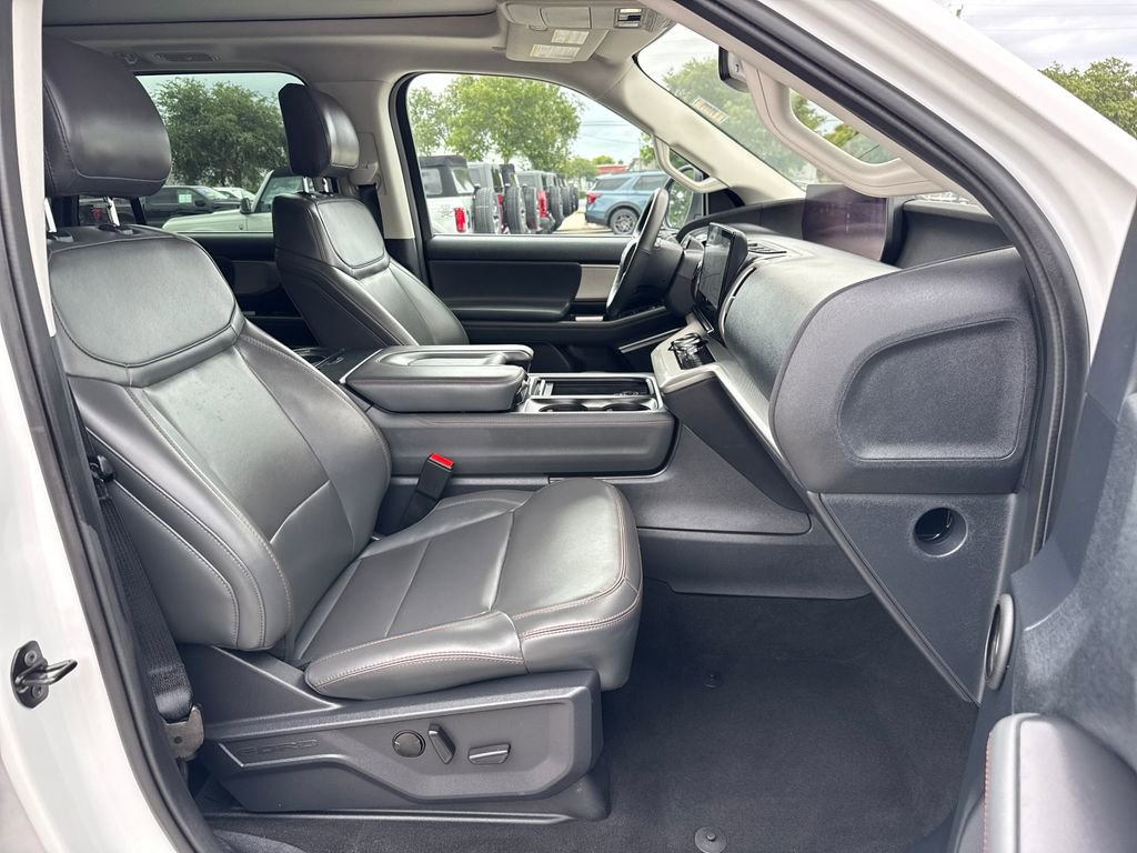 Certified 2025 Ford Expedition Active RWD image 29