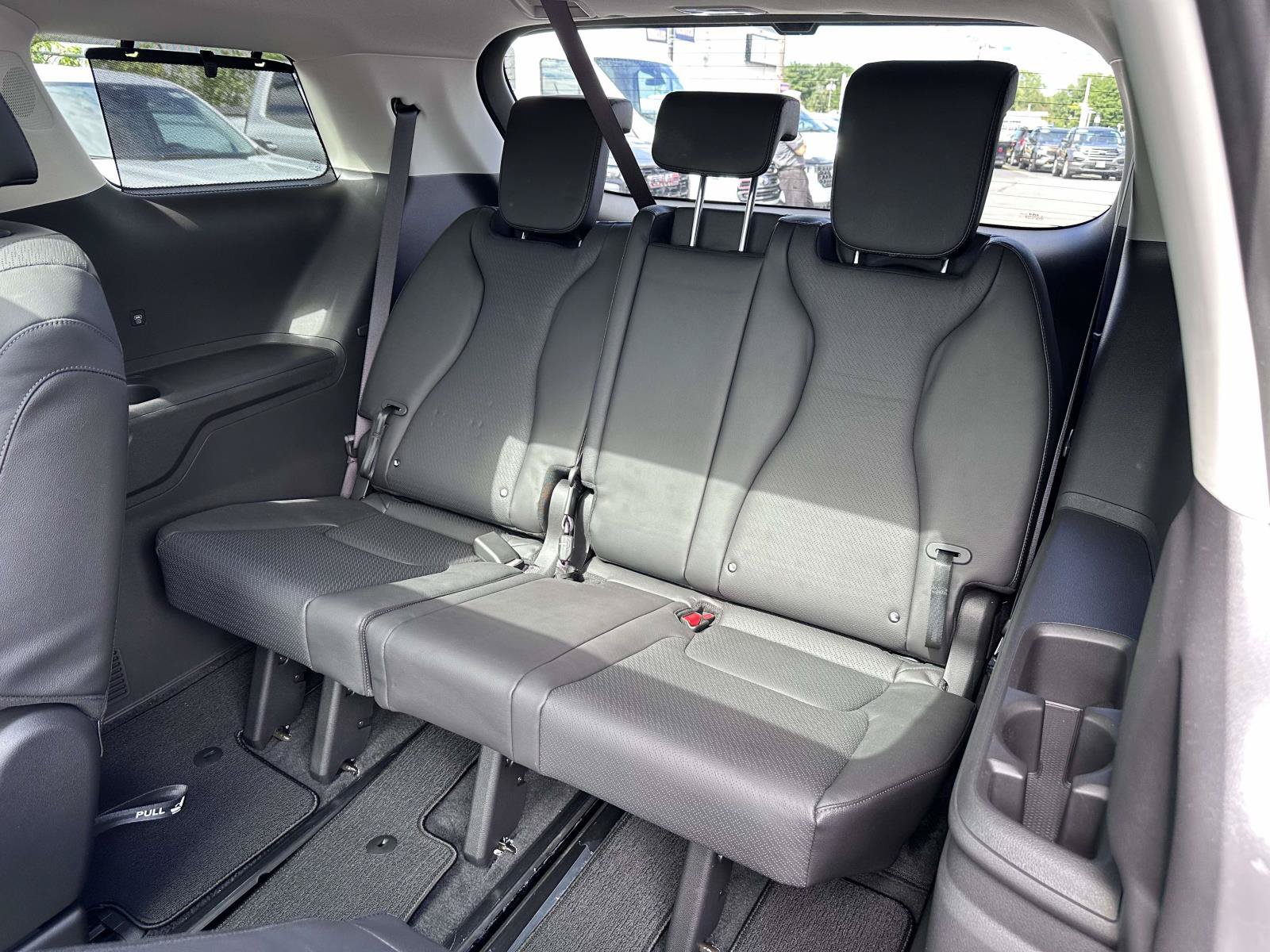 Used 2025 Kia Carnival SX Prestige FWD image 16