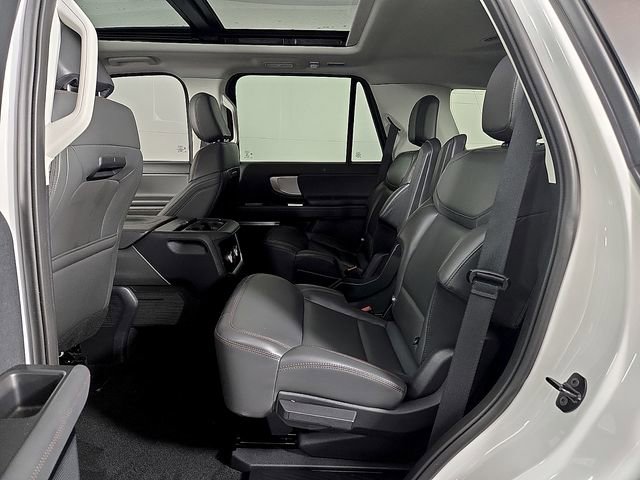 Certified 2025 Ford Expedition Active AWD/4WD image 11