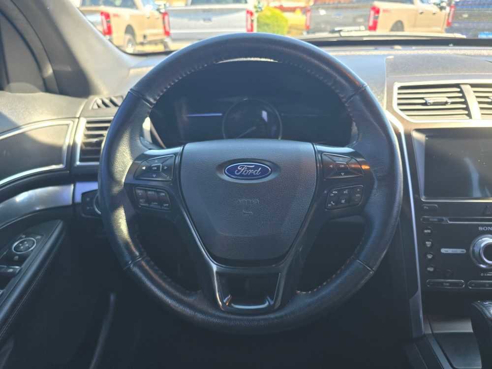Certified 2018 Ford Explorer Sport image 11