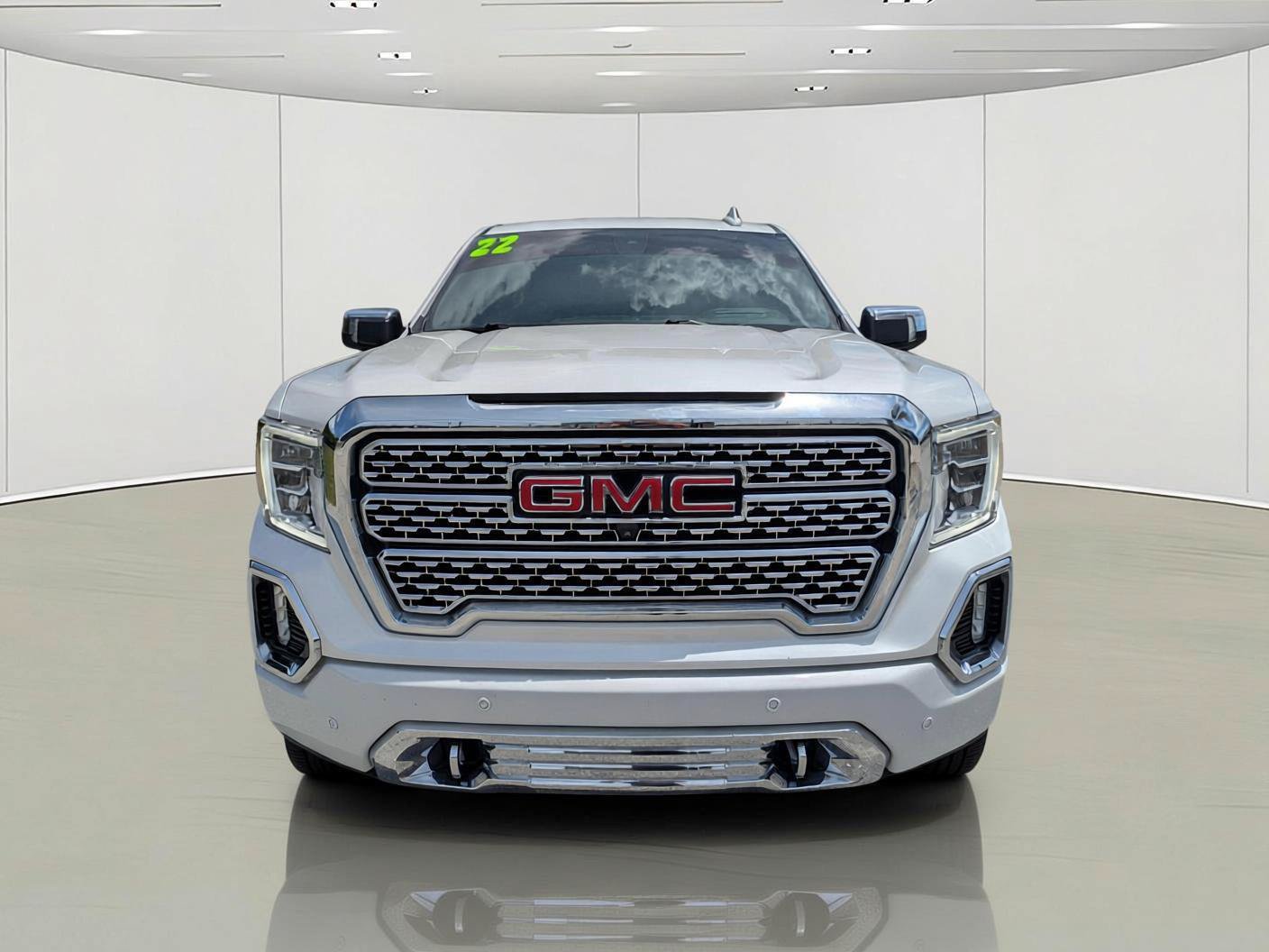 Used 2022 GMC Sierra 1500 Denali w/ Denali Reserve Package AWD/4WD image 3
