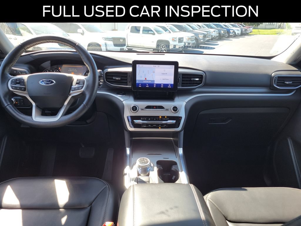 Certified 2022 Ford Explorer XLT w/ Equipment Group 202A AWD/4WD image 9