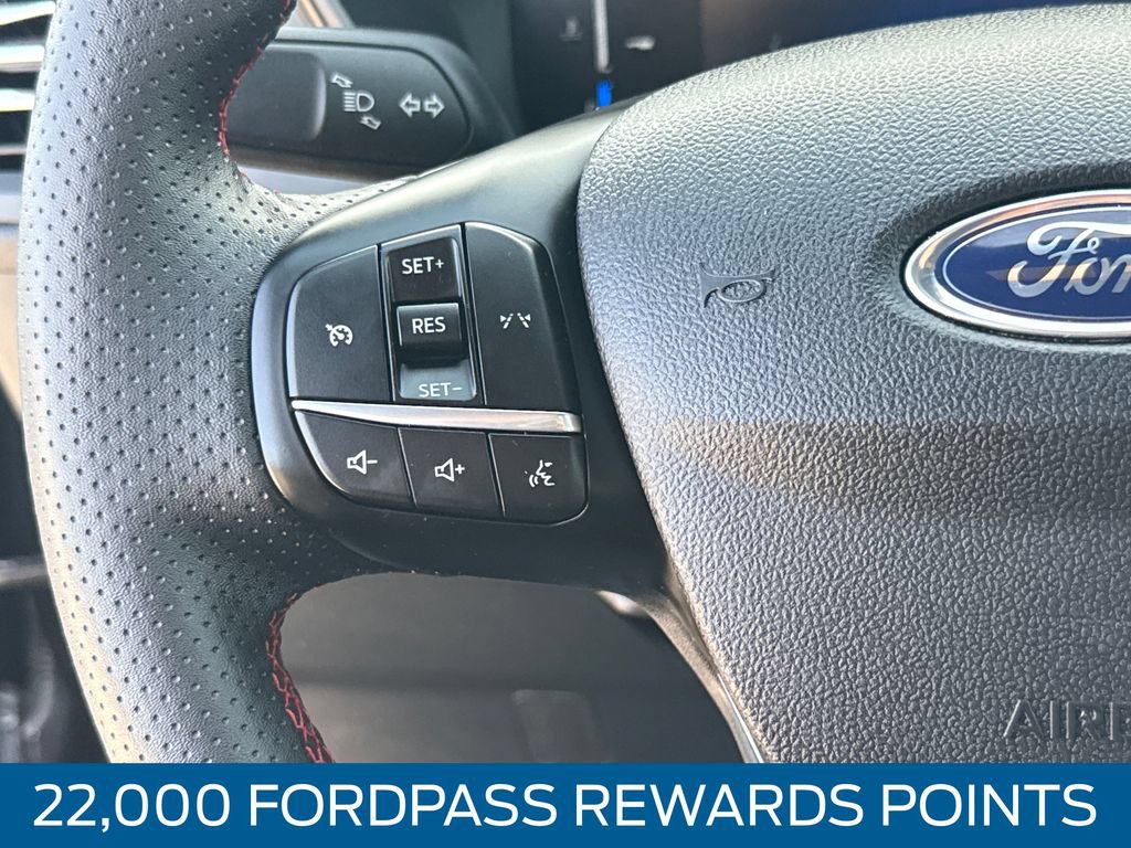 Certified 2025 Ford Escape ST-Line FWD image 15