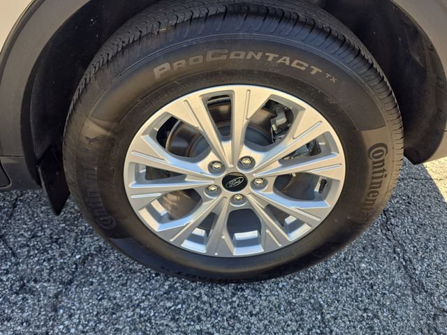 Certified 2023 Ford Escape Active AWD/4WD image 5