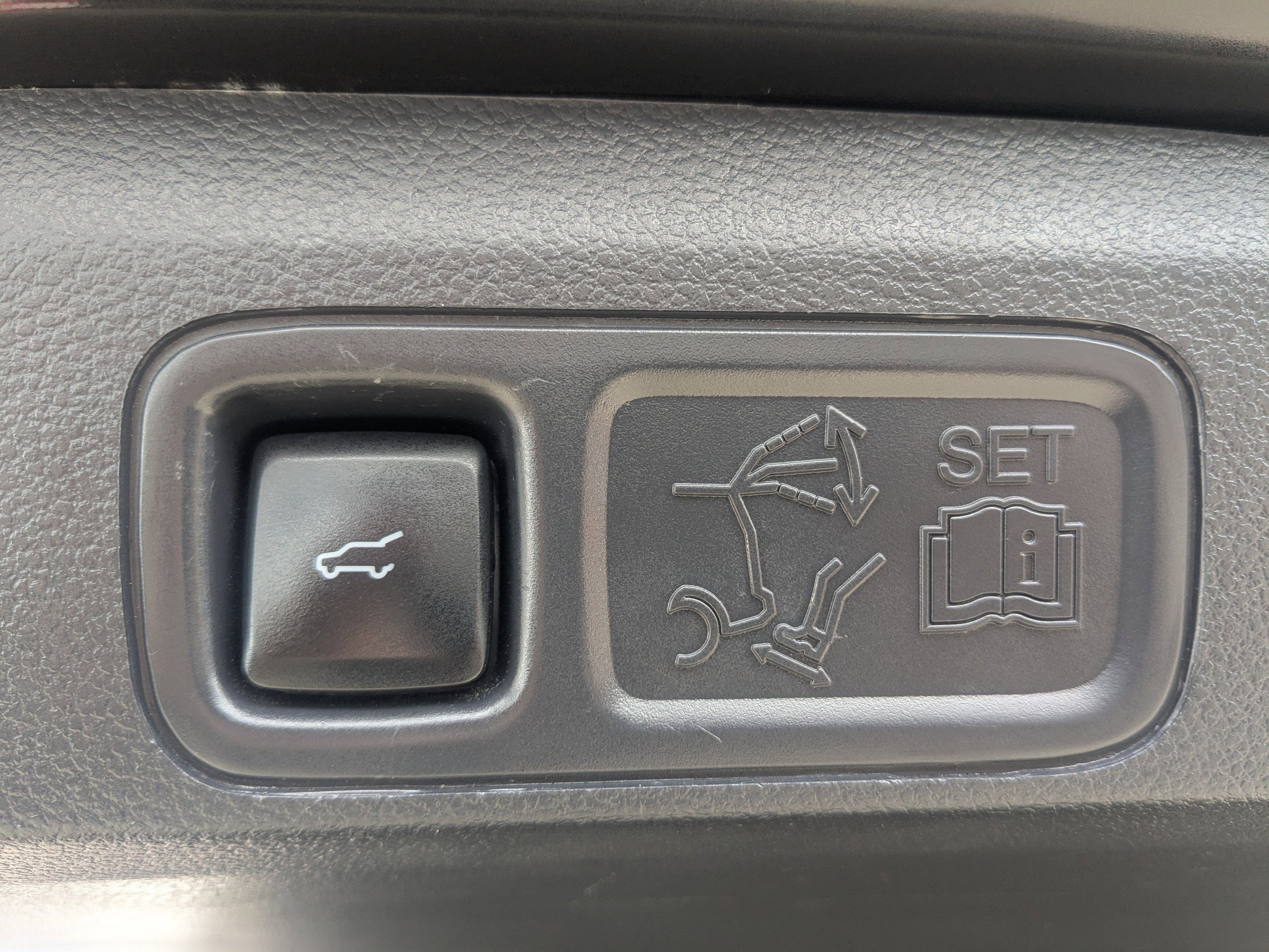 Certified 2024 Ford Expedition XLT image 14