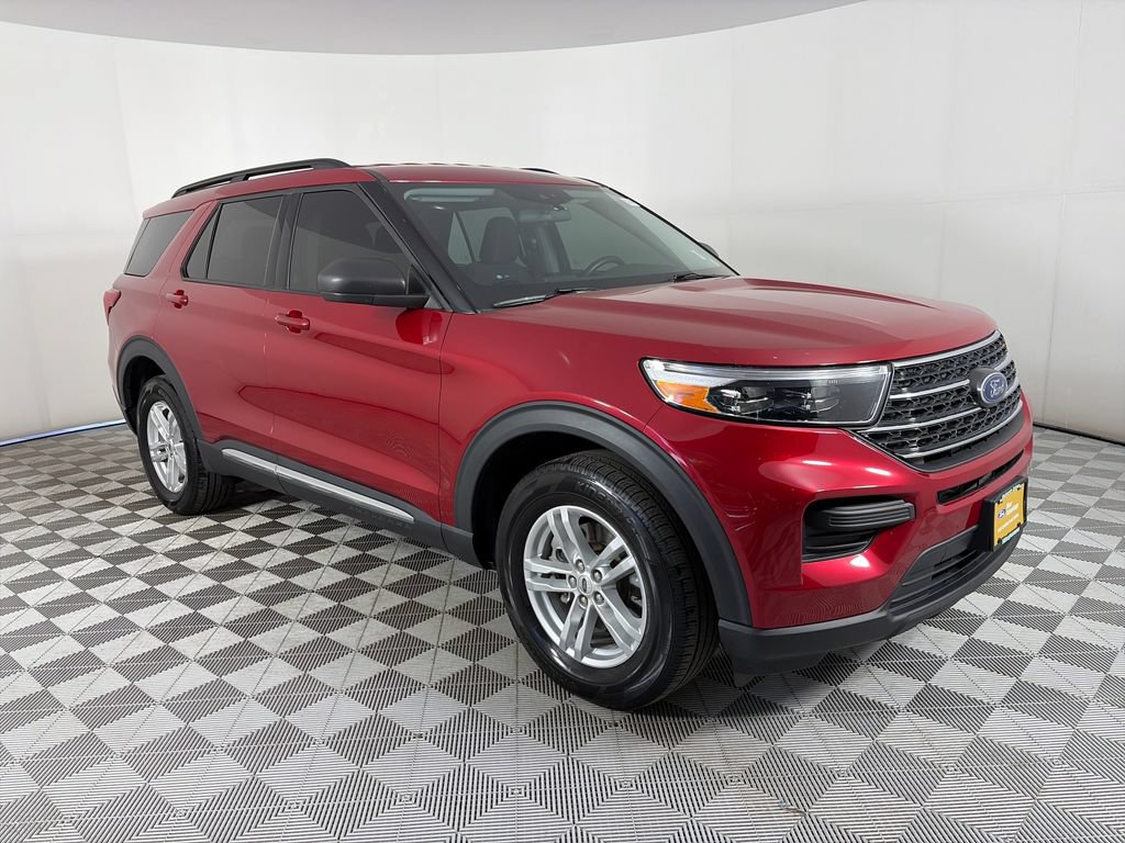 Certified 2022 Ford Explorer XLT AWD/4WD image 1