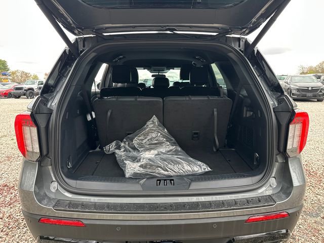 Certified 2025 Ford Explorer ST-Line w/ ST-Line Street Pack AWD/4WD image 16