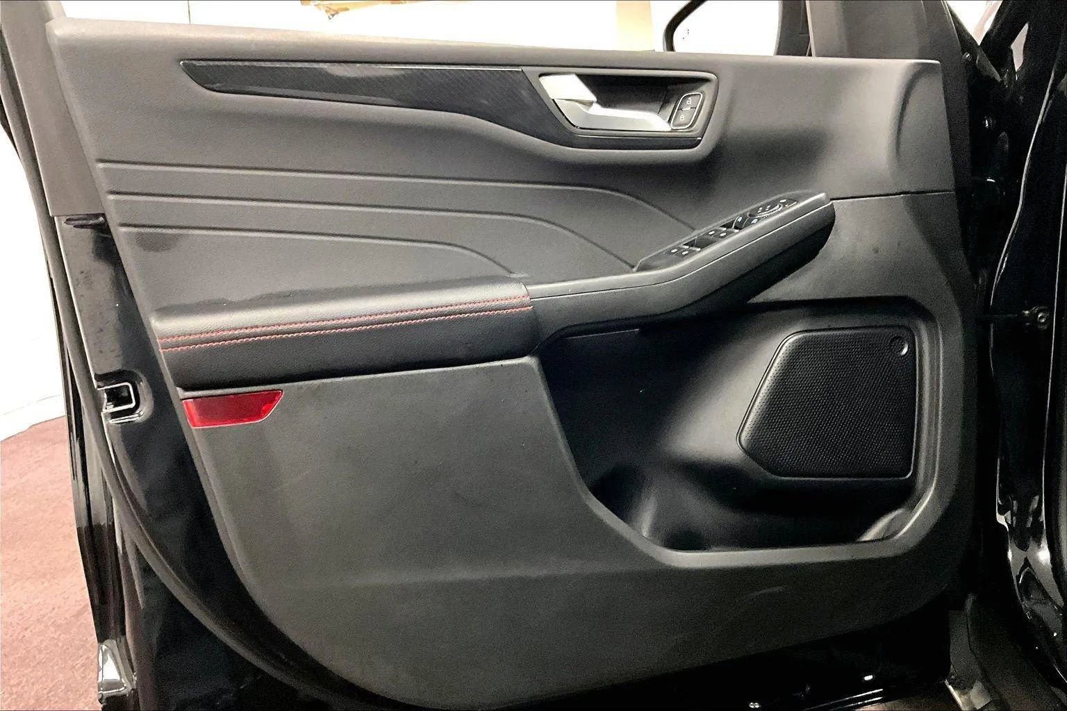 Certified 2023 Ford Escape ST-Line w/ Tech Pack #1 image 22