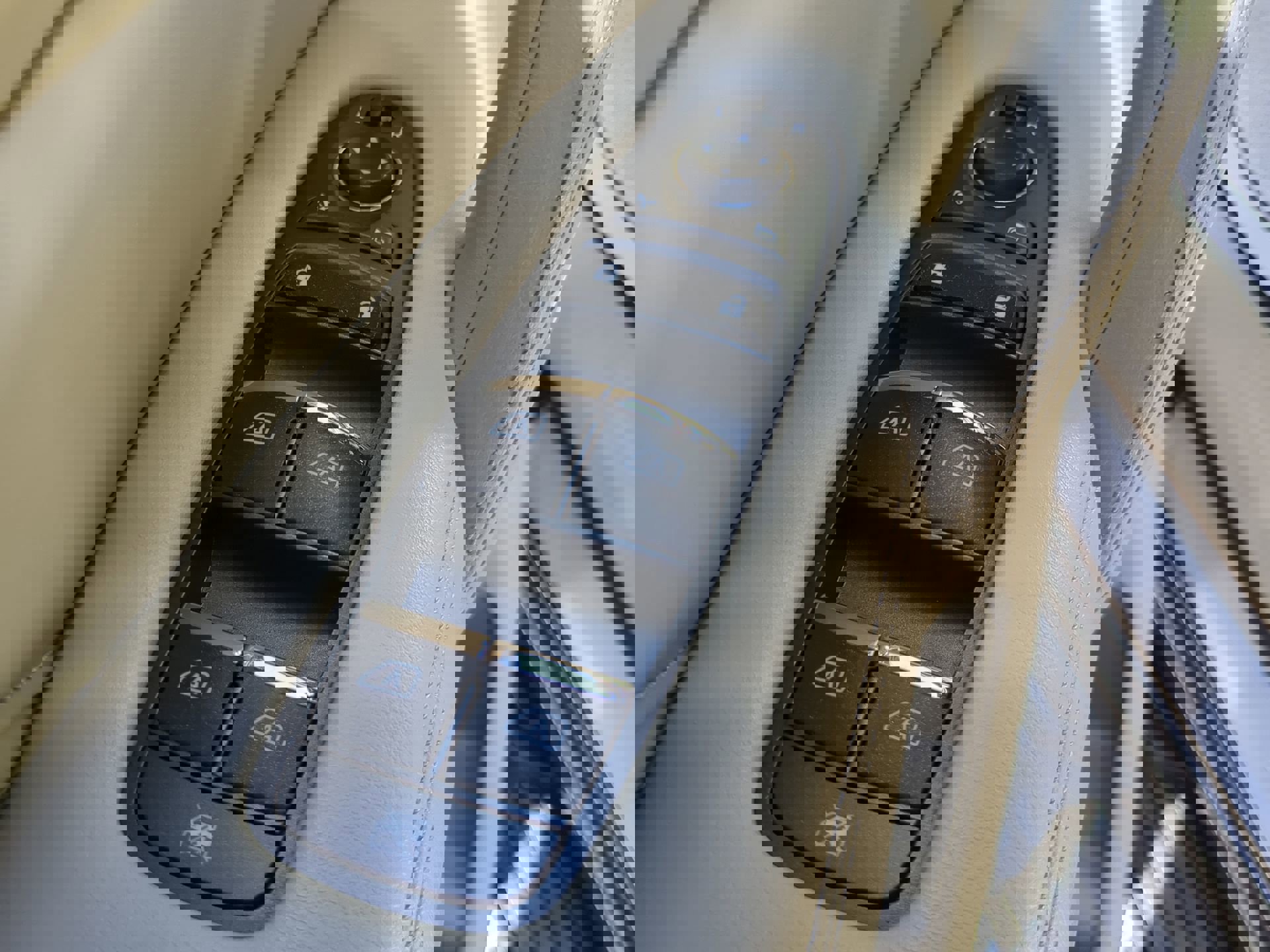 Used 2022 INFINITI QX80 Sensory w/ Cargo Package image 49