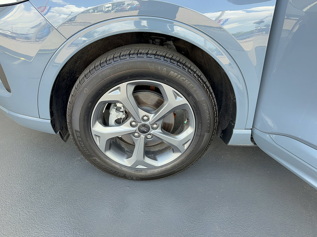Certified 2023 Ford Escape ST-Line w/ Tech Pack #1 AWD/4WD image 35