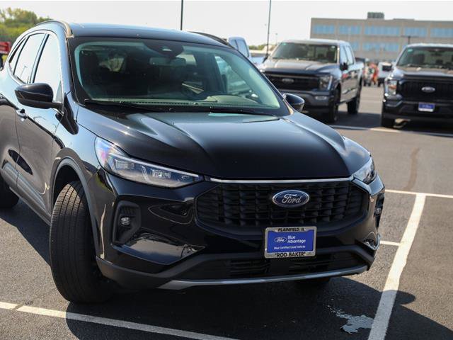 Certified 2025 Ford Escape Platinum AWD/4WD image 7
