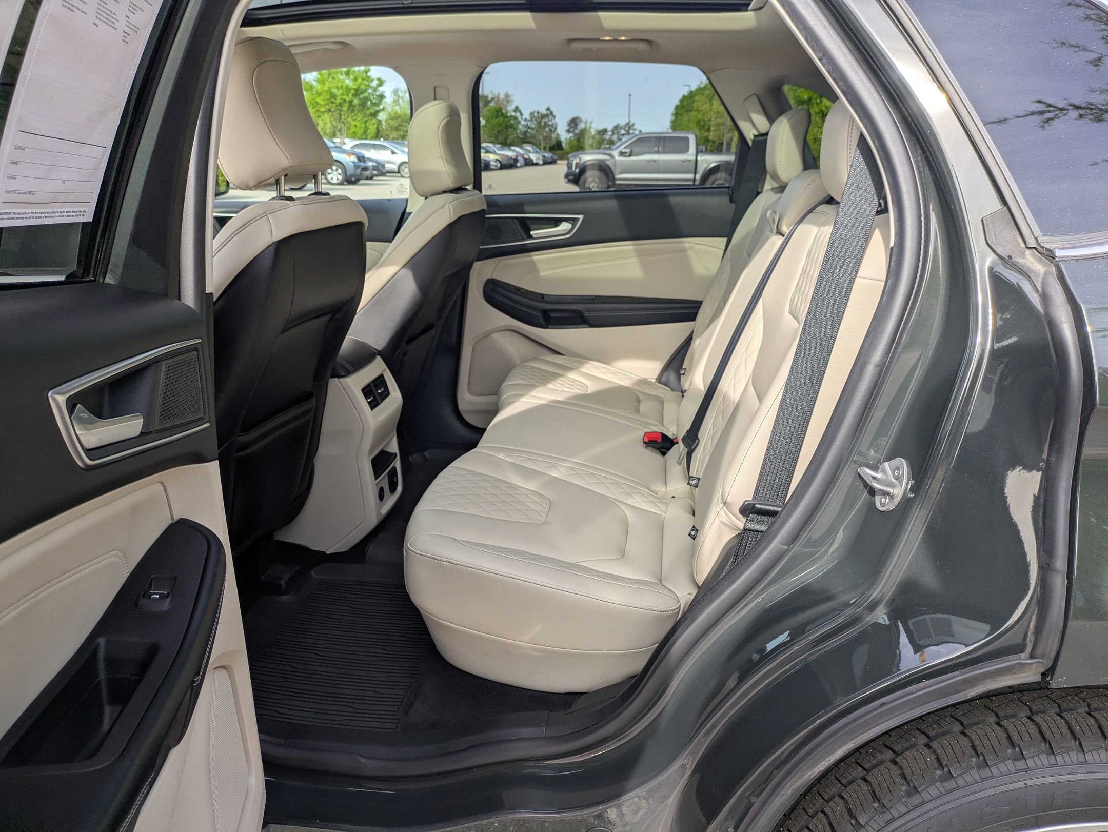 Certified 2023 Ford Edge Titanium image 29