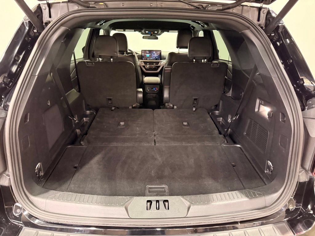 Certified 2025 Ford Explorer ST-Line AWD/4WD image 14