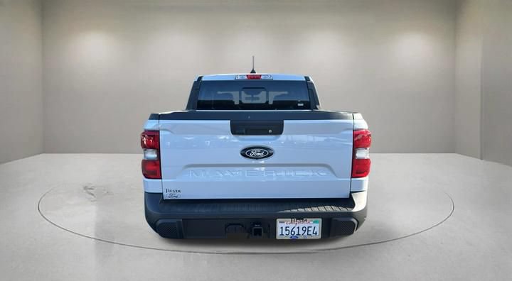 Certified 2025 Ford Maverick Lariat w/ 4K Tow Package AWD/4WD image 3