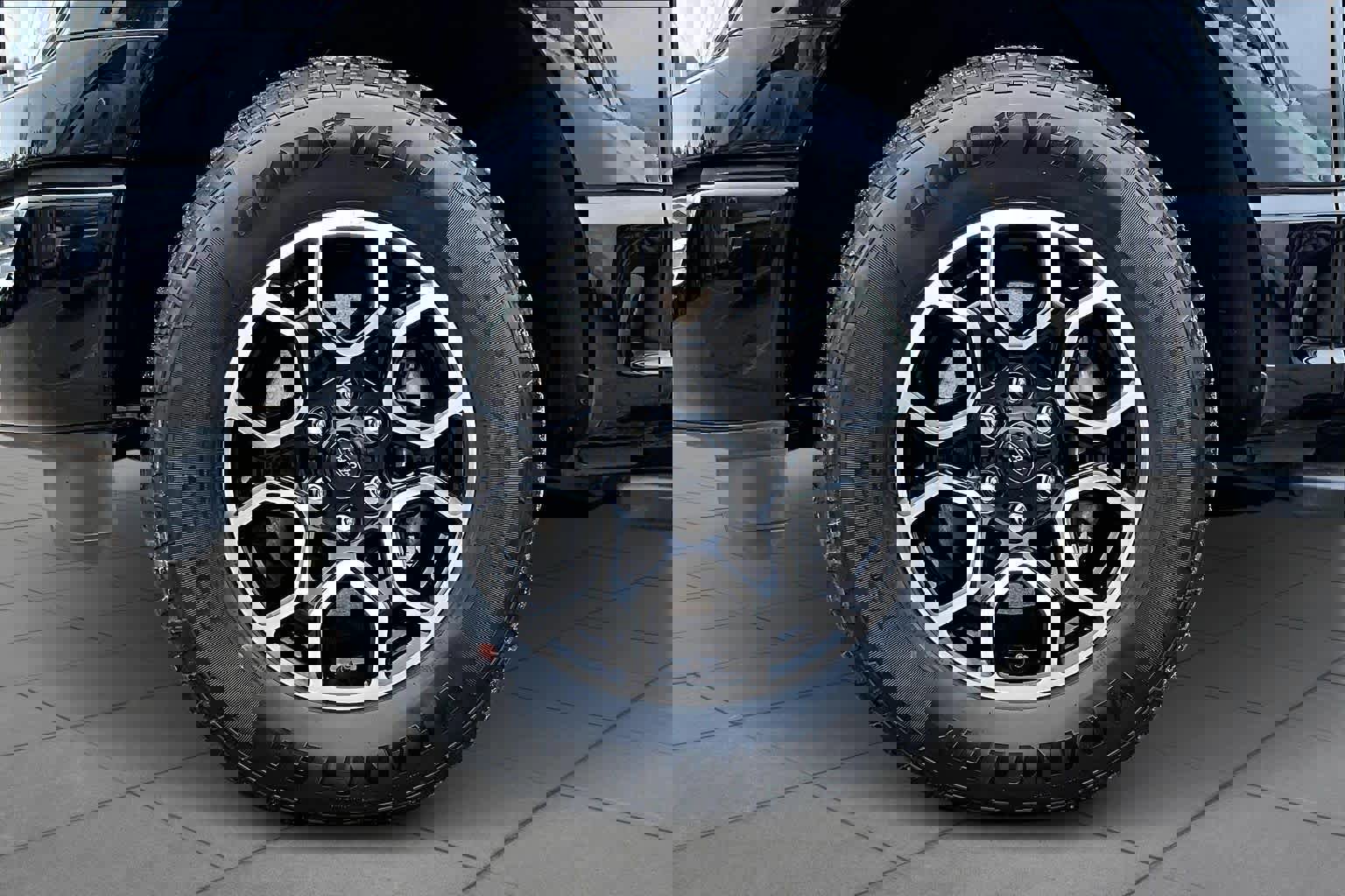 Certified 2022 Ford F150 XLT w/ Equipment Group 302A High image 13