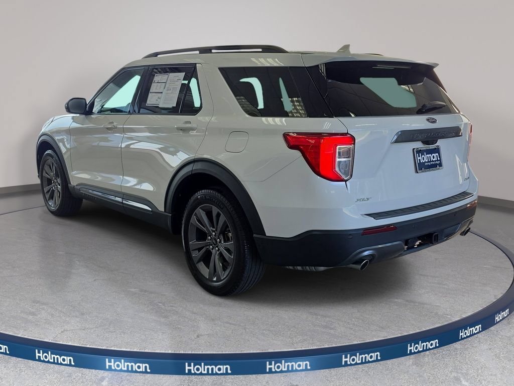 Certified 2023 Ford Explorer XLT w/ Equipment Group 202A AWD/4WD image 7