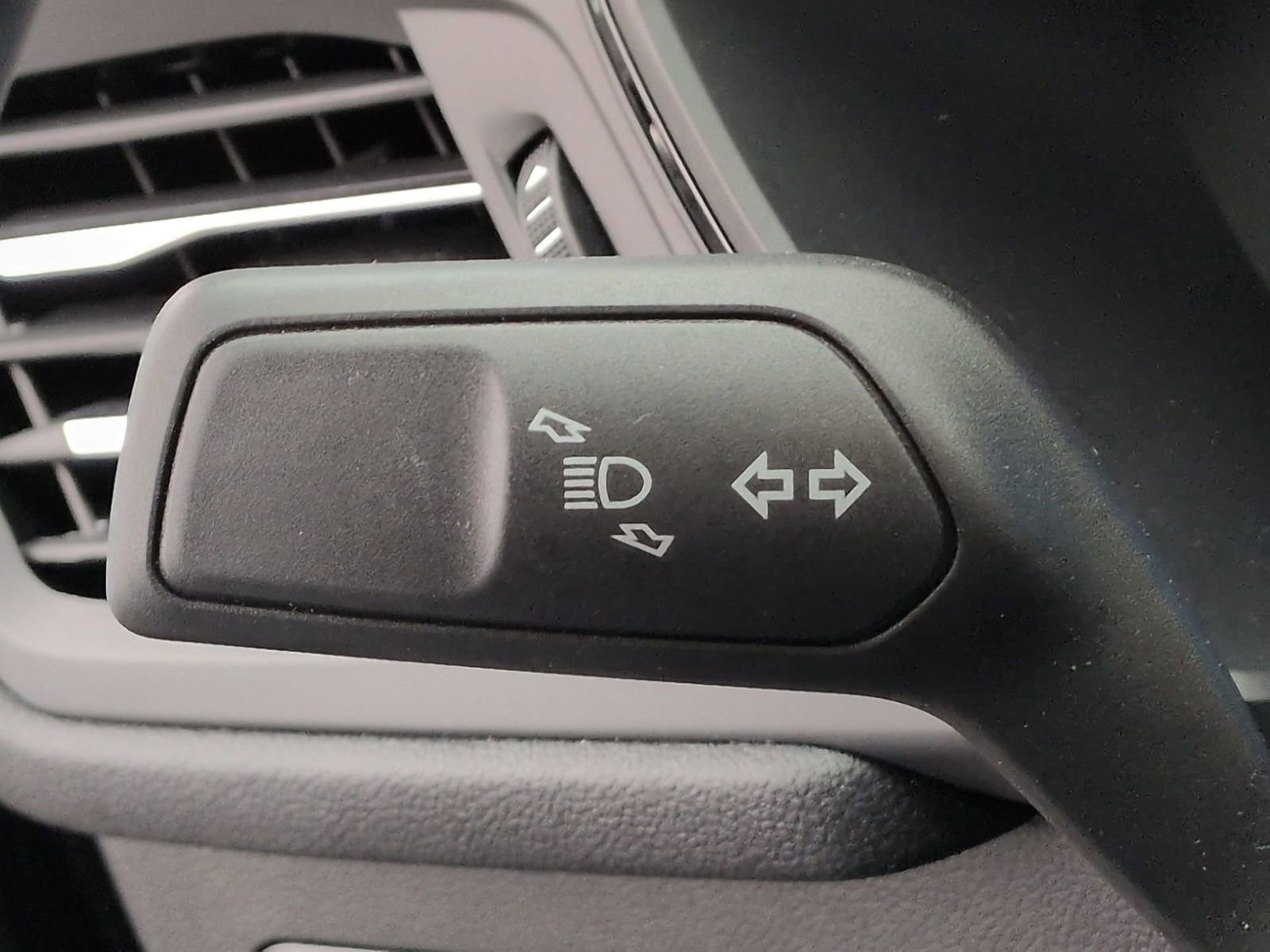 Certified 2023 Ford Escape ST-Line w/ Tech Pack #1 image 28