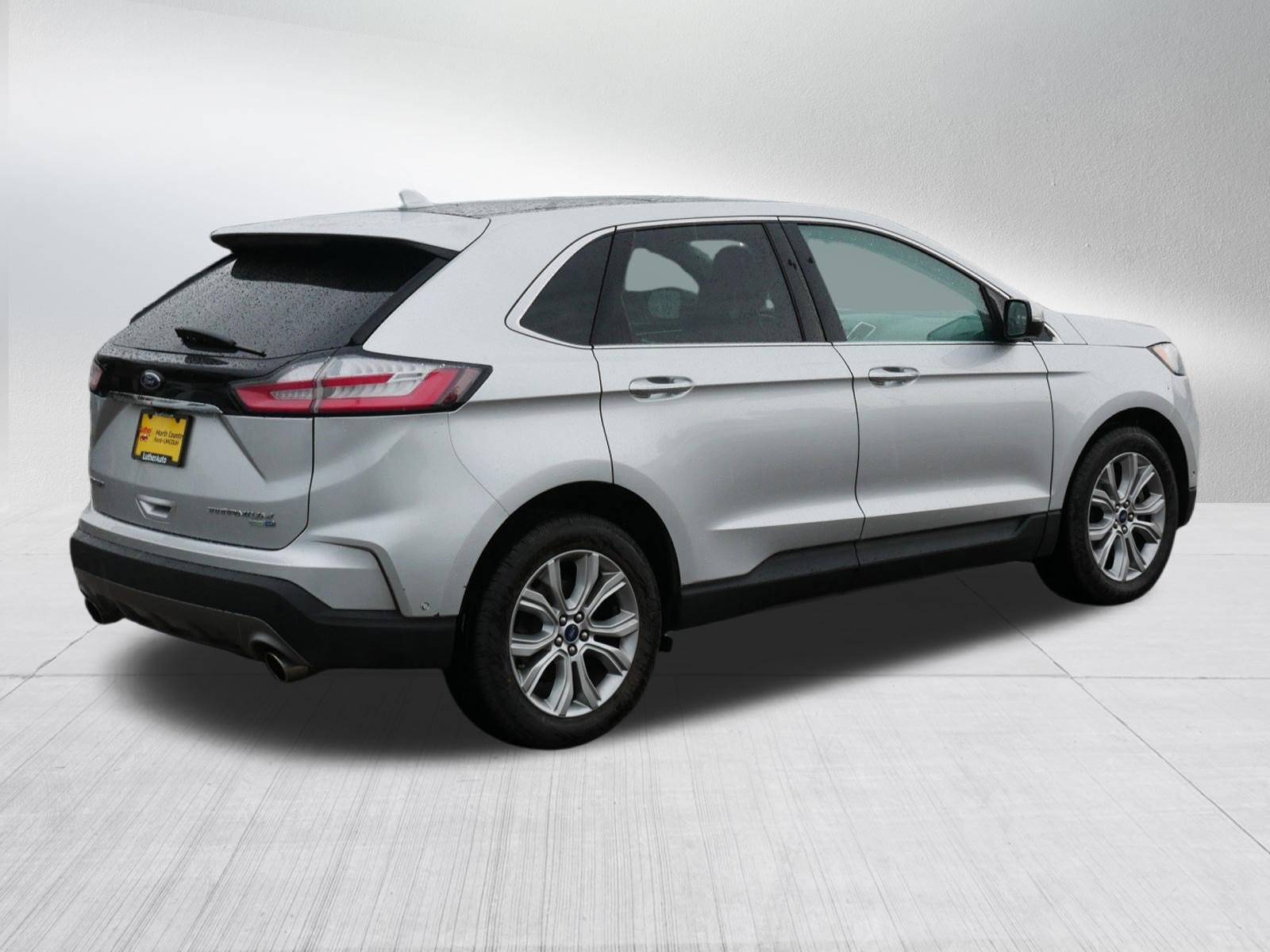Certified 2019 Ford Edge Titanium w/ Equipment Group 301A AWD/4WD image 7