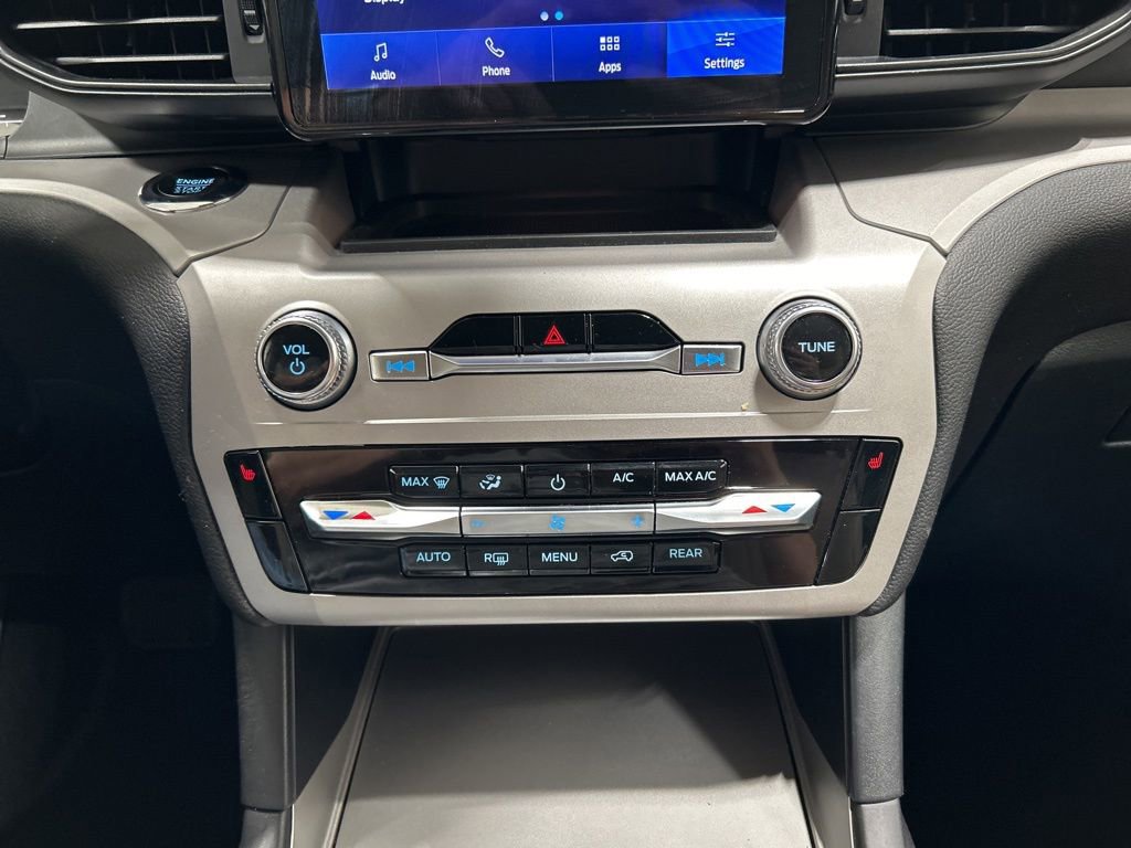 Certified 2024 Ford Explorer XLT w/ Class IV Trailer Tow Package image 22