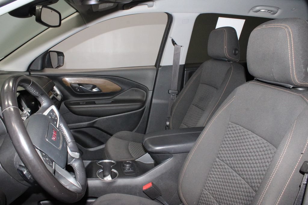 Used 2020 GMC Terrain SLE w/ Elevation Edition FWD image 24