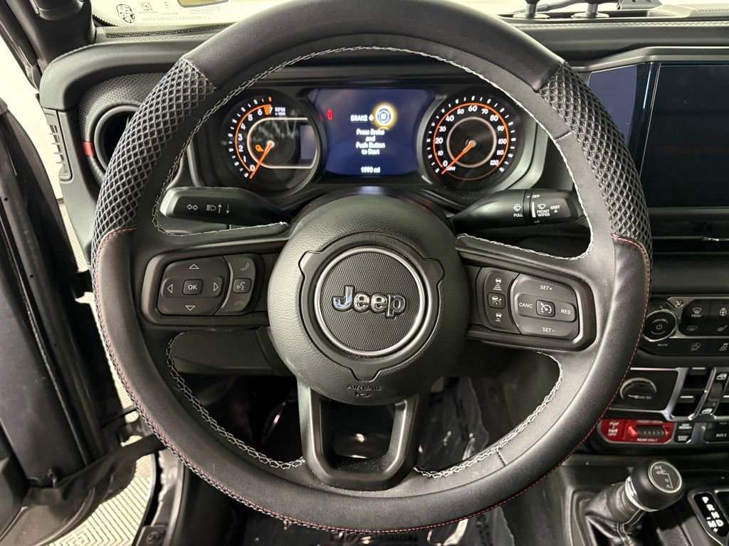 Used 2025 Jeep Gladiator Rubicon w/ Safety Group image 15