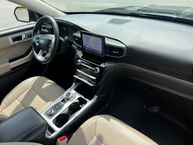 Certified 2023 Ford Explorer Limited w/ Equipment Group 301A AWD/4WD image 38