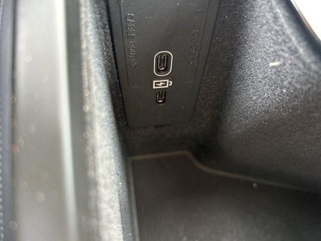 Used 2022 Volvo XC60 B5 Inscription w/ Protection Package Premier FWD image 25