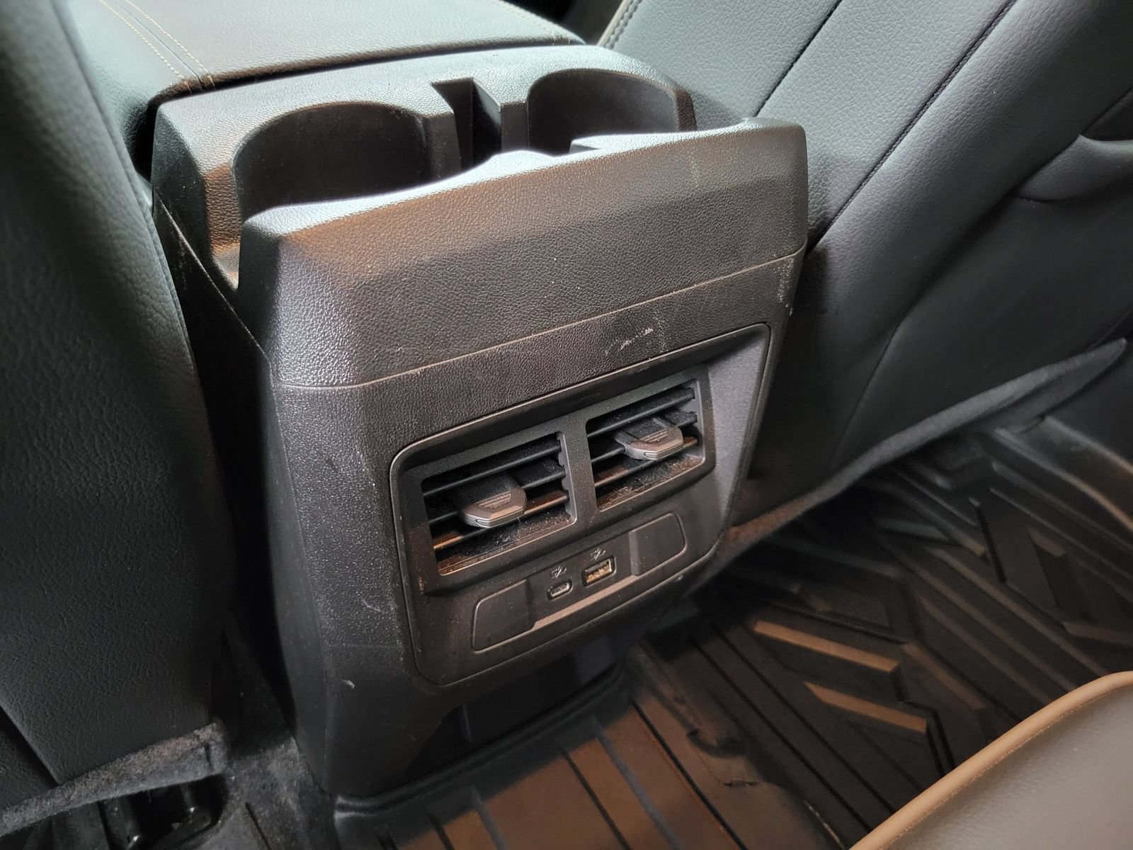Used 2025 GMC Canyon Denali AWD/4WD image 29