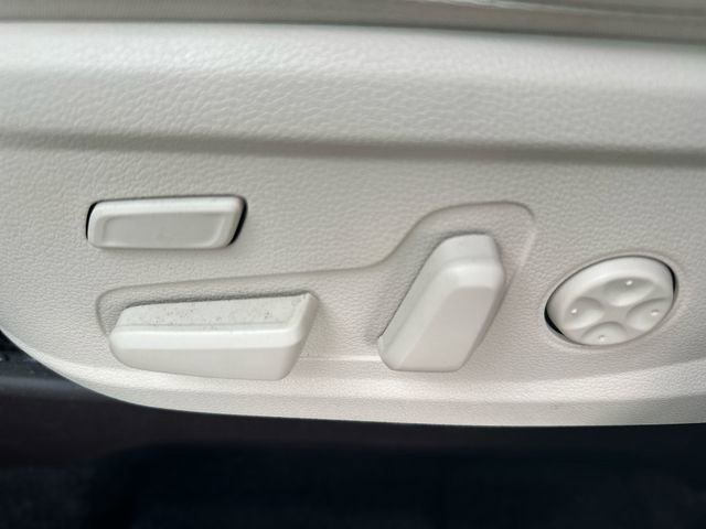 Used 2021 Hyundai Palisade Calligraphy image 13