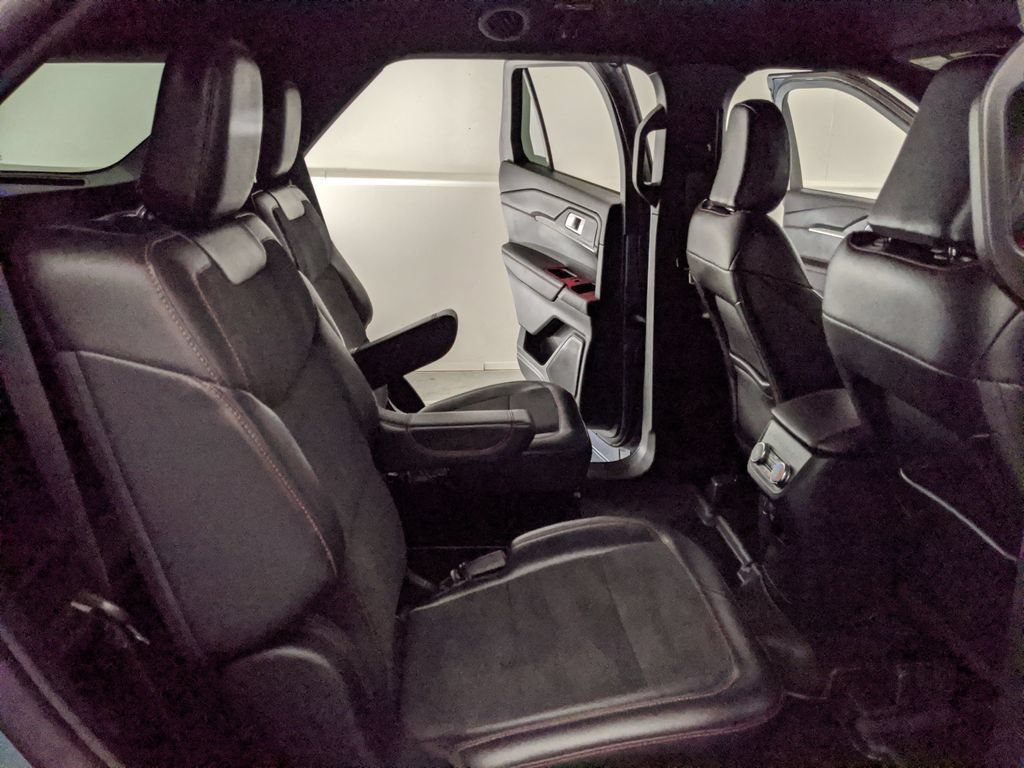 Certified 2025 Ford Explorer ST RWD image 21