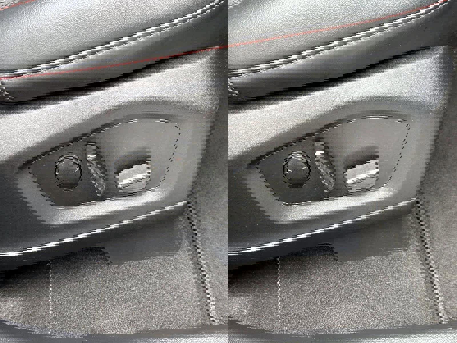 Certified 2025 Ford Explorer ST-Line w/ ST-Line Street Pack image 12