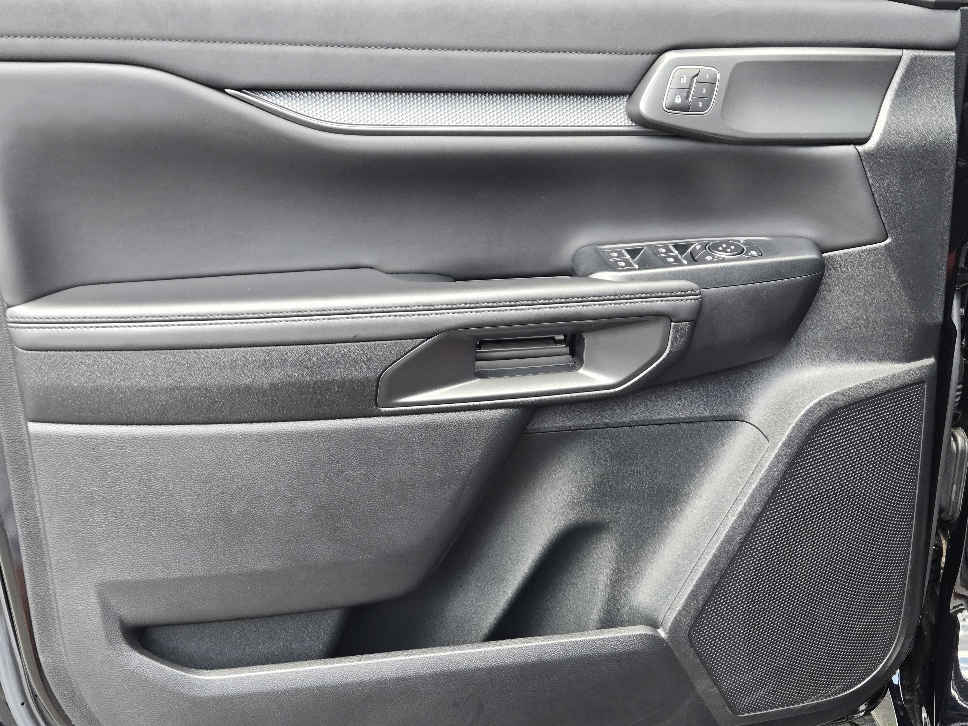 Certified 2025 Ford Ranger Raptor AWD/4WD image 14