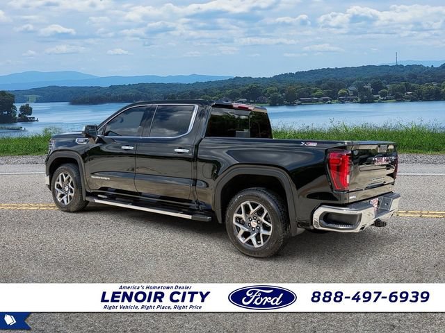 Used 2023 GMC Sierra 1500 SLT w/ SLT Premium Package AWD/4WD image 5