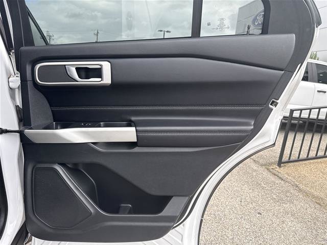 Certified 2021 Ford Explorer XLT w/ Equipment Group 202A RWD image 25