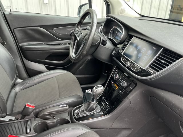 Used 2020 Buick Encore Preferred AWD/4WD image 38