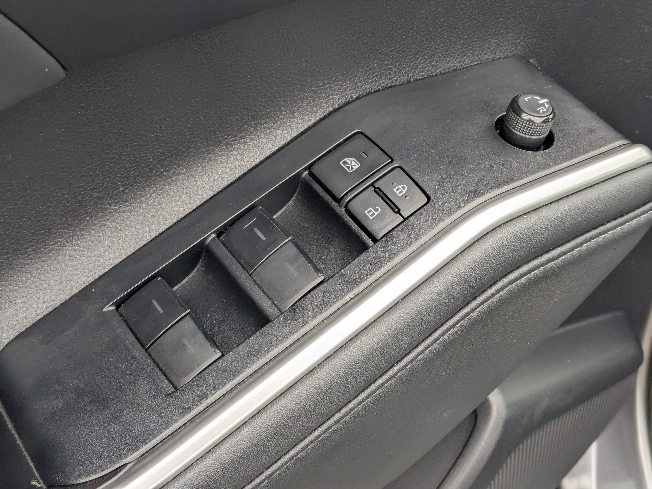 Used 2022 Toyota Highlander XLE image 13