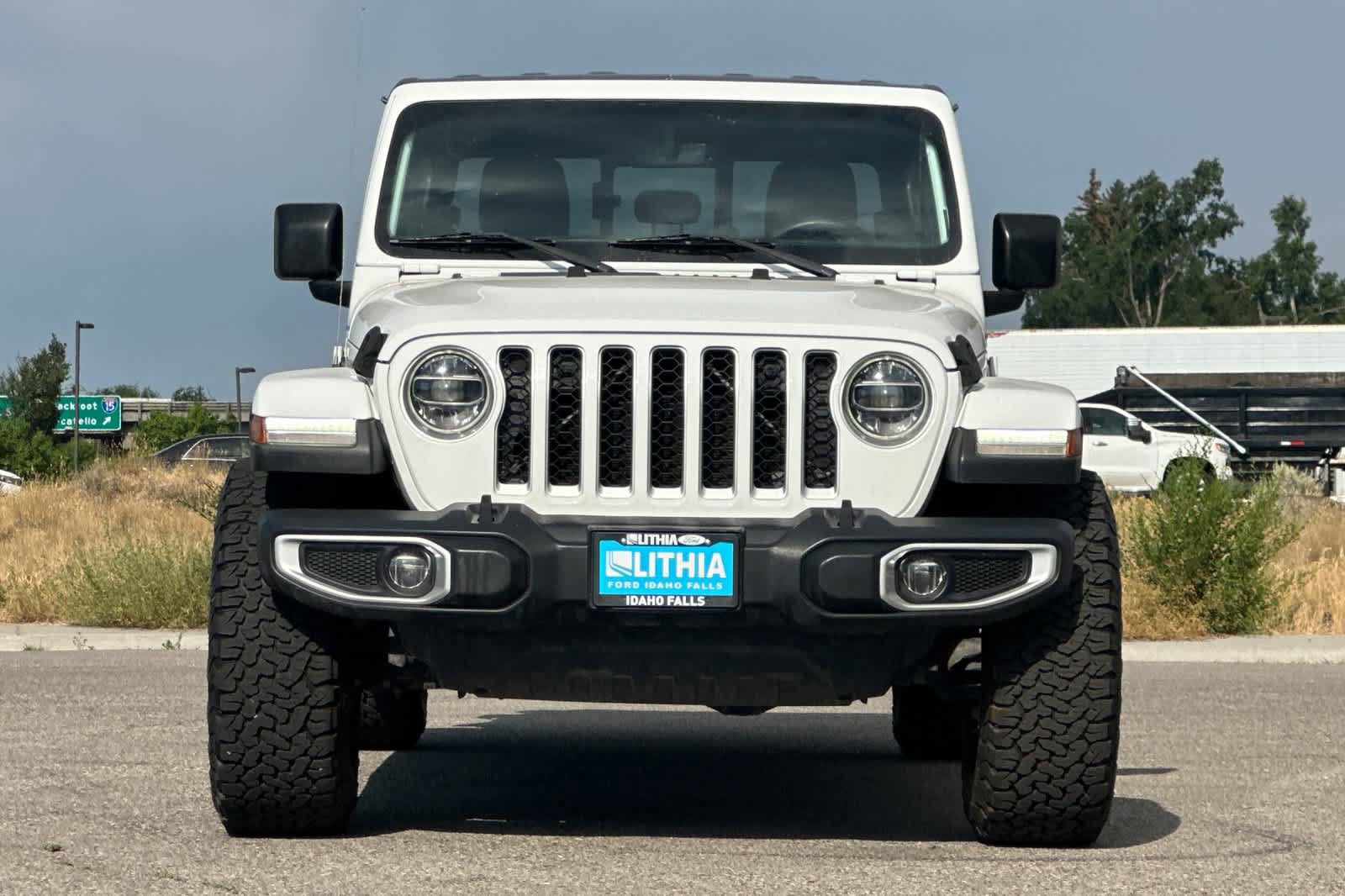 Used 2020 Jeep Gladiator Overland AWD/4WD image 10