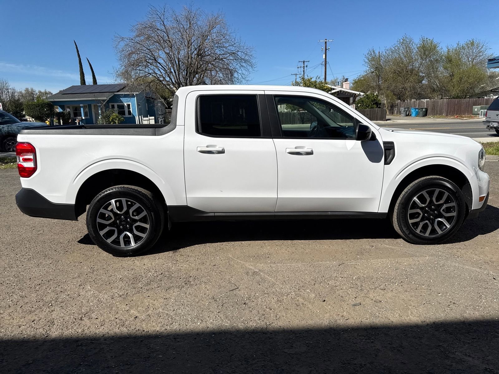 Certified 2024 Ford Maverick Lariat image 2