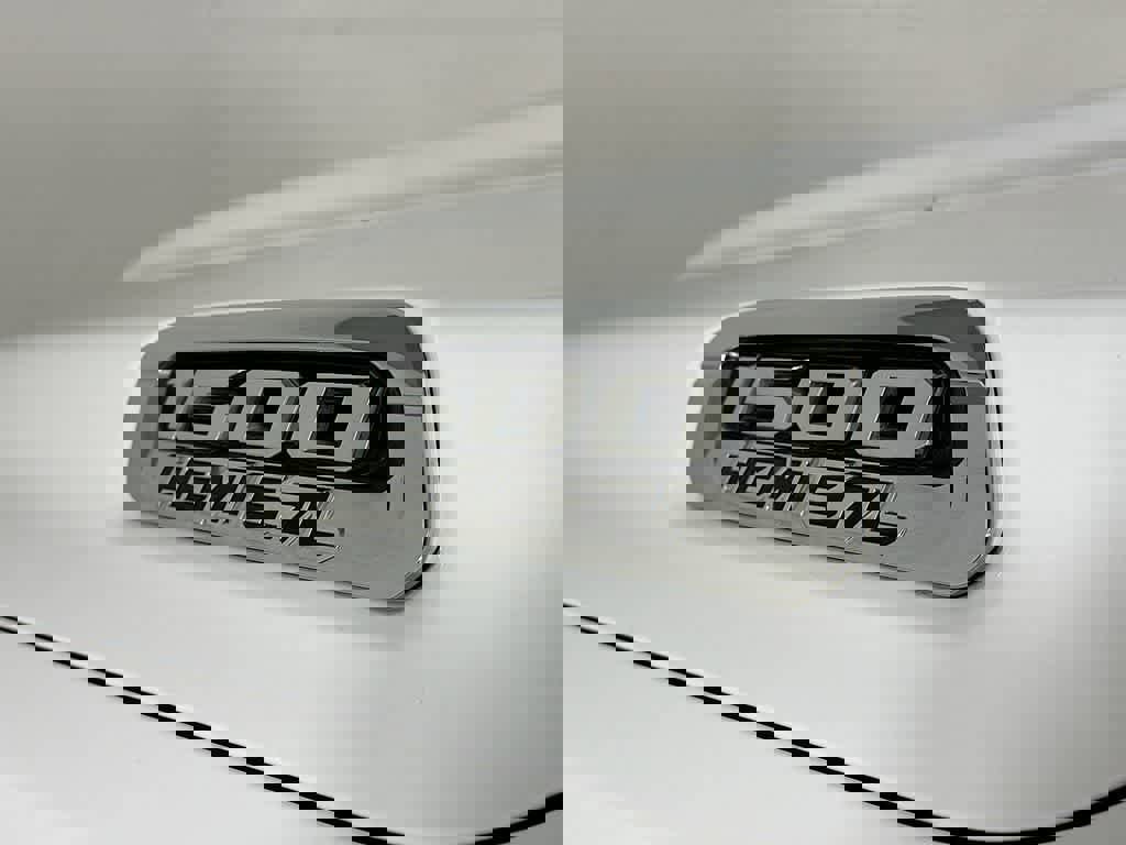 Used 2020 RAM 1500 Laramie w/ Off Road Group image 10