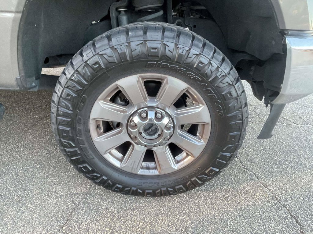Certified 2021 Ford F250 Lariat w/ Lariat Ultimate Package AWD/4WD image 4