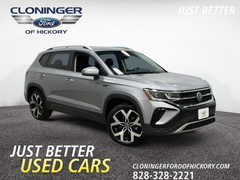 Used 2022 Volkswagen Taos SEL image 1