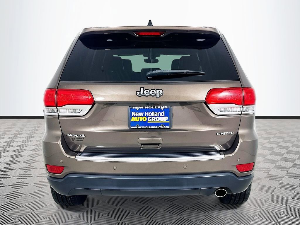 Used 2017 Jeep Grand Cherokee Limited AWD/4WD image 9