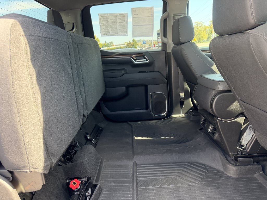 Used 2024 Chevrolet Silverado 1500 RST AWD/4WD image 33
