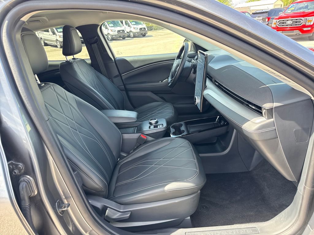 Certified 2023 Ford Mustang Mach-E Select w/ Comfort Package Lite image 27