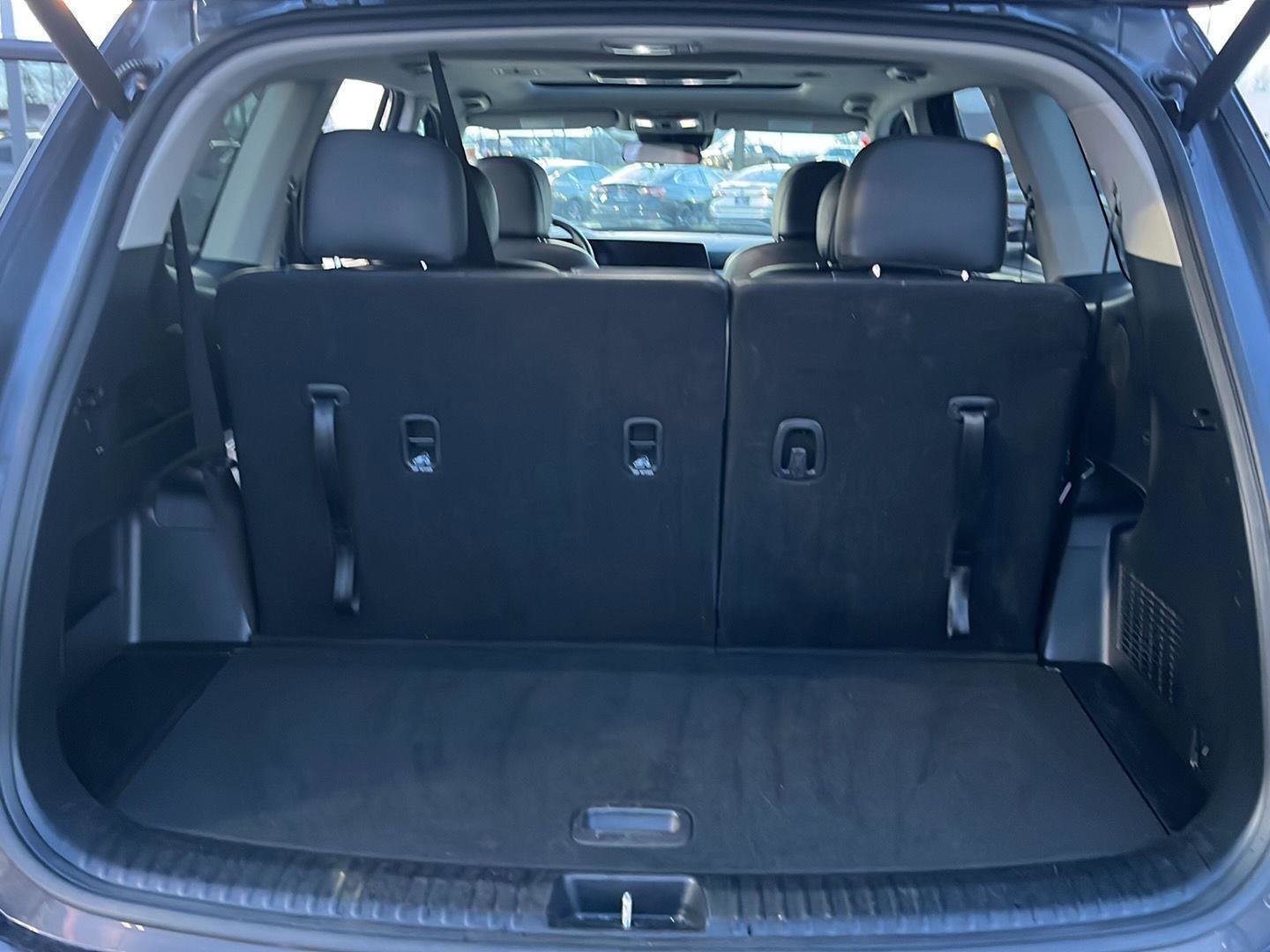 Used 2025 Kia Telluride S FWD image 19