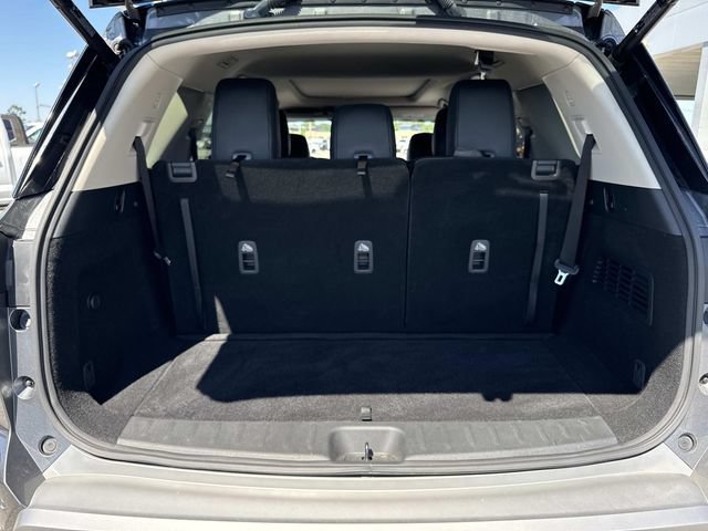 Used 2023 Nissan Pathfinder SL w/ SL Premium Package FWD image 13