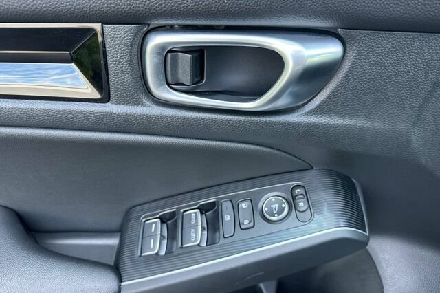 Used 2024 Honda Civic Sport Touring image 11