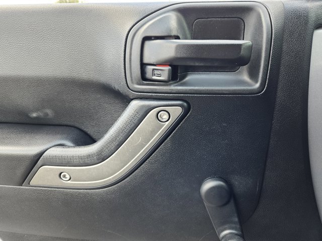 Used 2018 Jeep Wrangler Unlimited Sport w/ Connectivity Group image 20